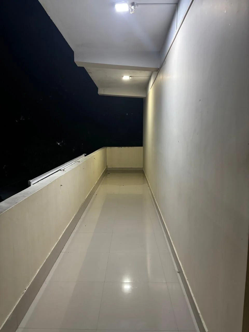 Hotel Landfall corridor at night